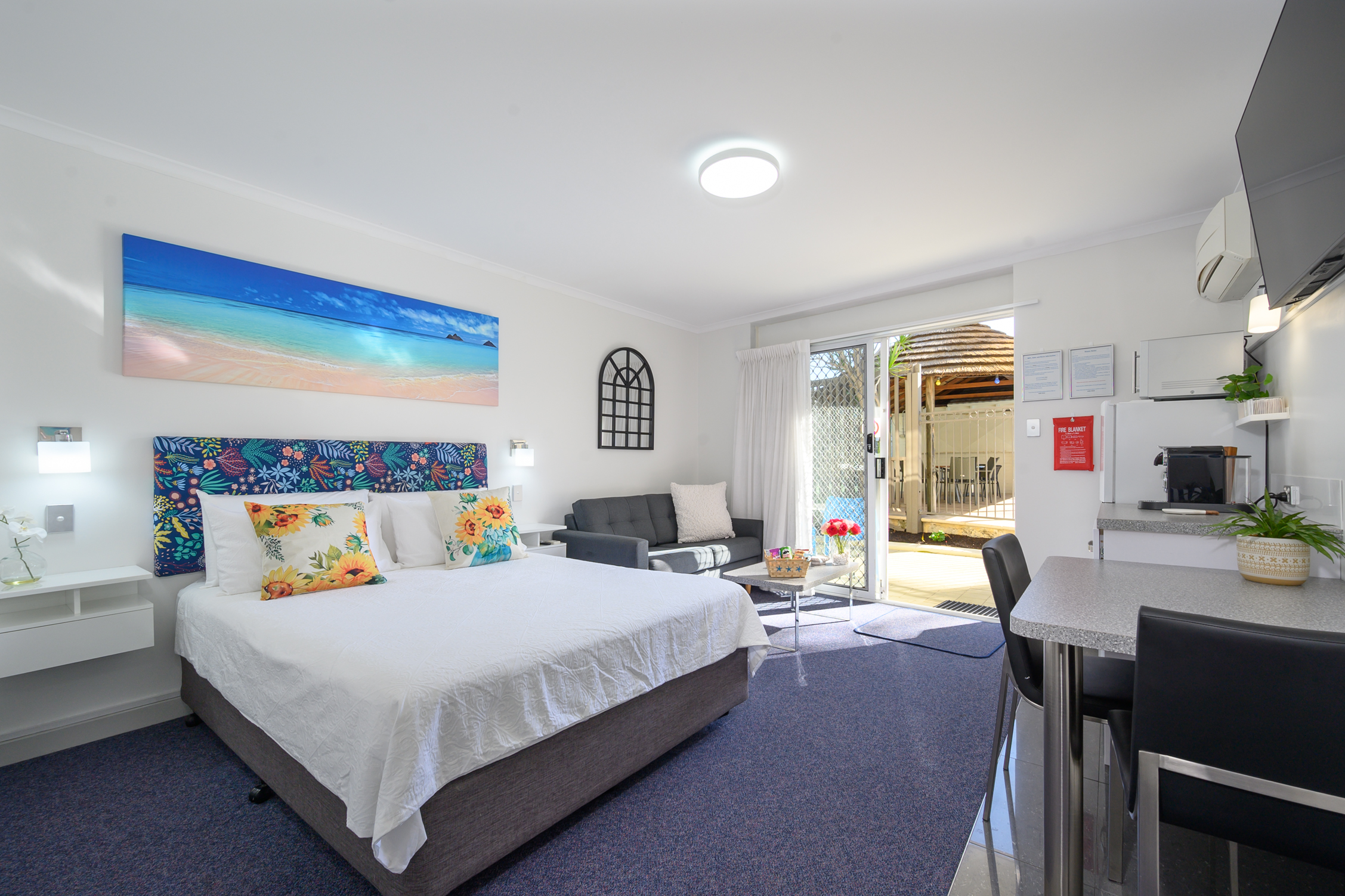 Search and Stay Destinations. House Rentals in Mandurah, WA - Australia